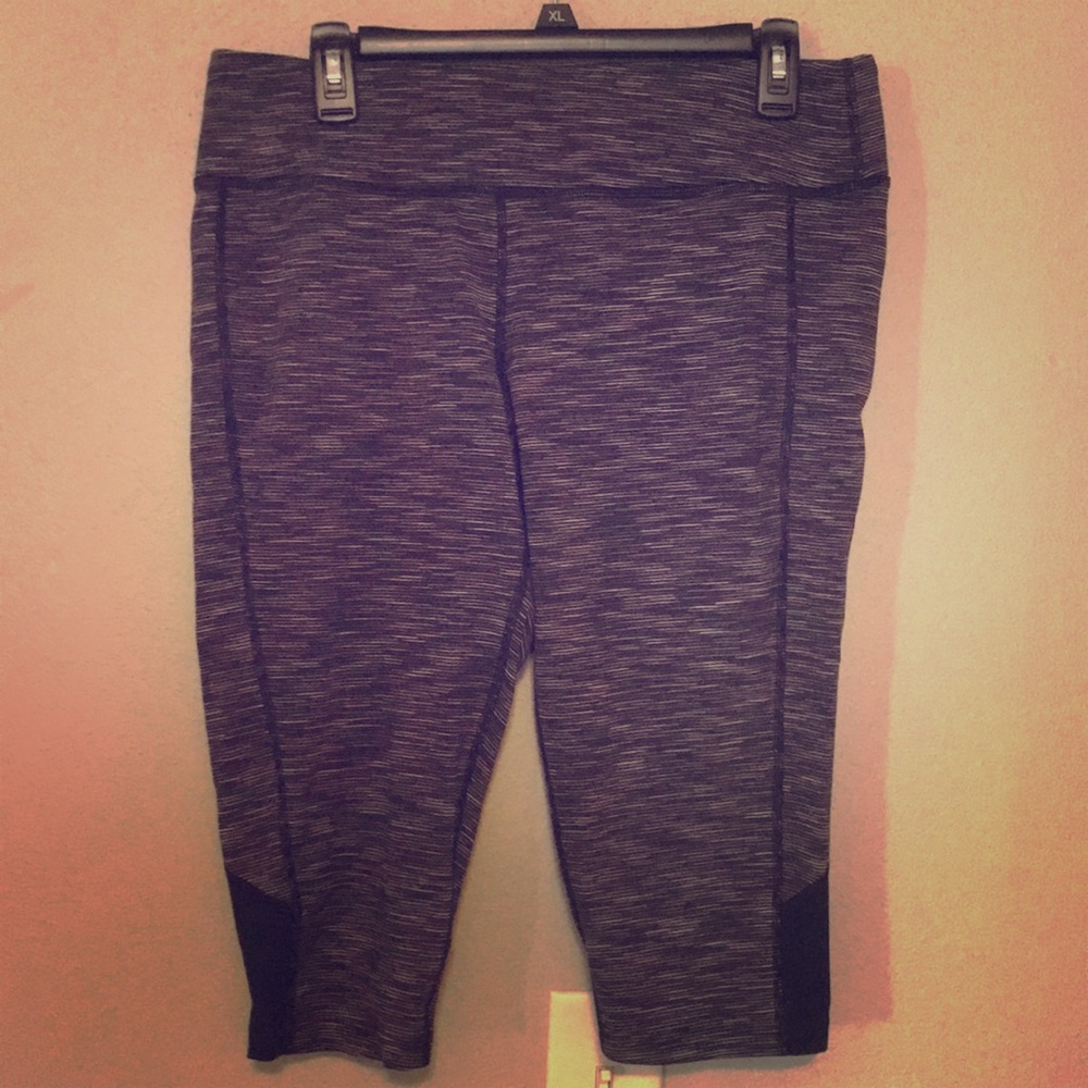 Lucy XL high waisted crop